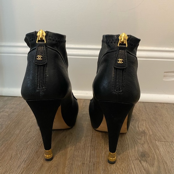 Chanel Black Lambskin Leather Boots with Gold Tip Heels - Picture 4 of 13